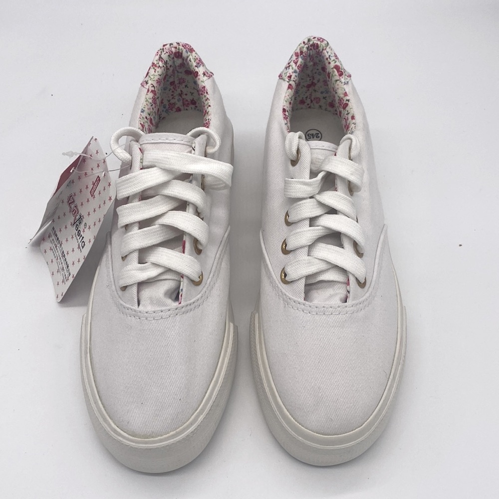 Yeerfa Sports Shoes, Sneakers, White, floral accent, Size 24.5(7)